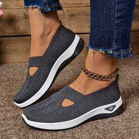 CloudWear™ – Breathable and Ultimate Comfortable Orthopaedic Sneakers for Women